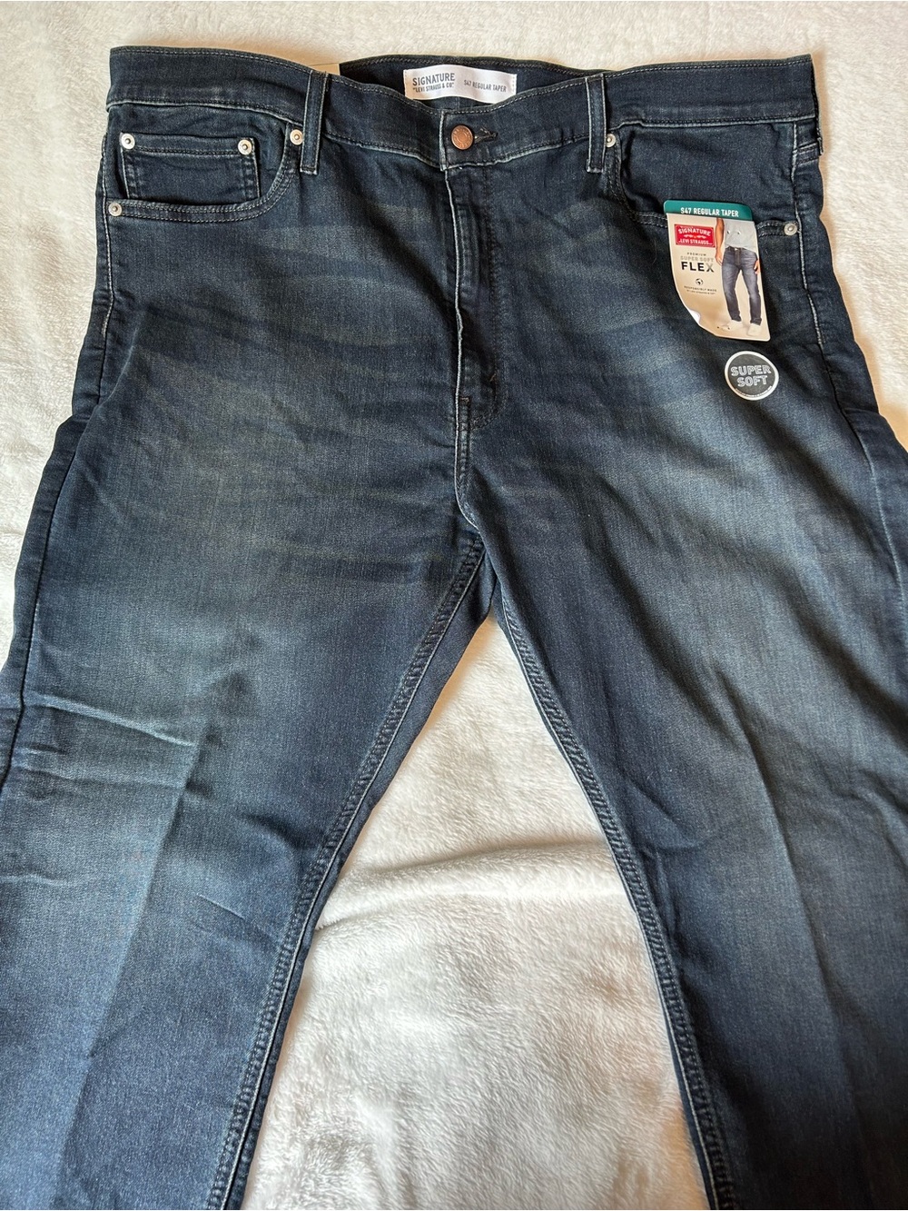 Signature Levi Strauss & Co. Men's Blue Flex Jeans